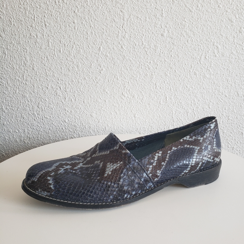 Donald J Pliner Cybel Women Reptile Pattern Leather Loafers Shoes